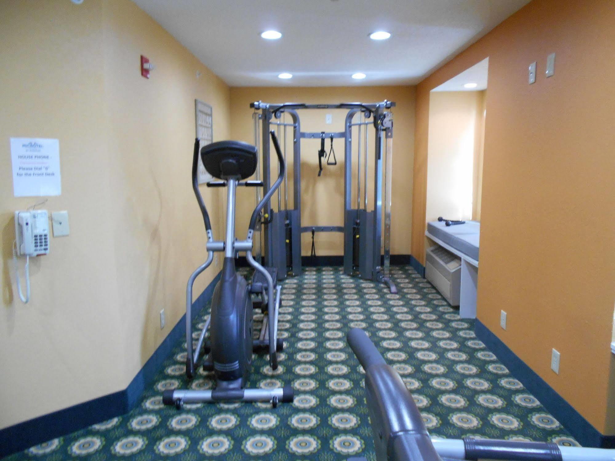 לייתם Microtel Inn By Wyndham - Albany Airport מראה חיצוני תמונה
