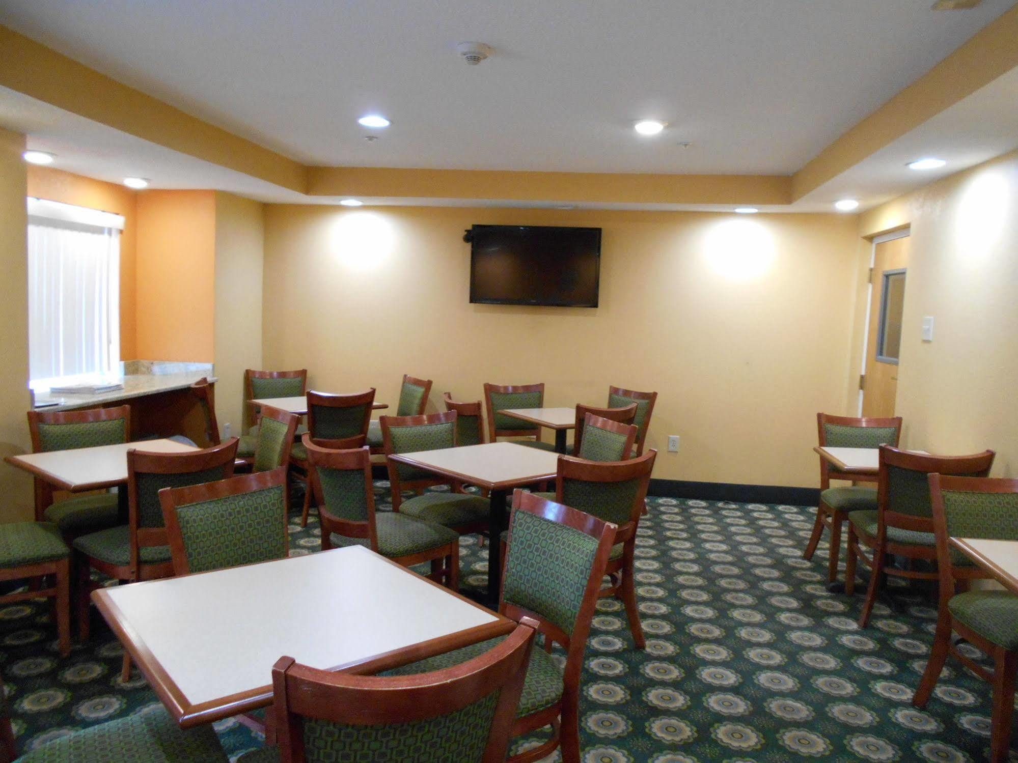 לייתם Microtel Inn By Wyndham - Albany Airport מראה חיצוני תמונה