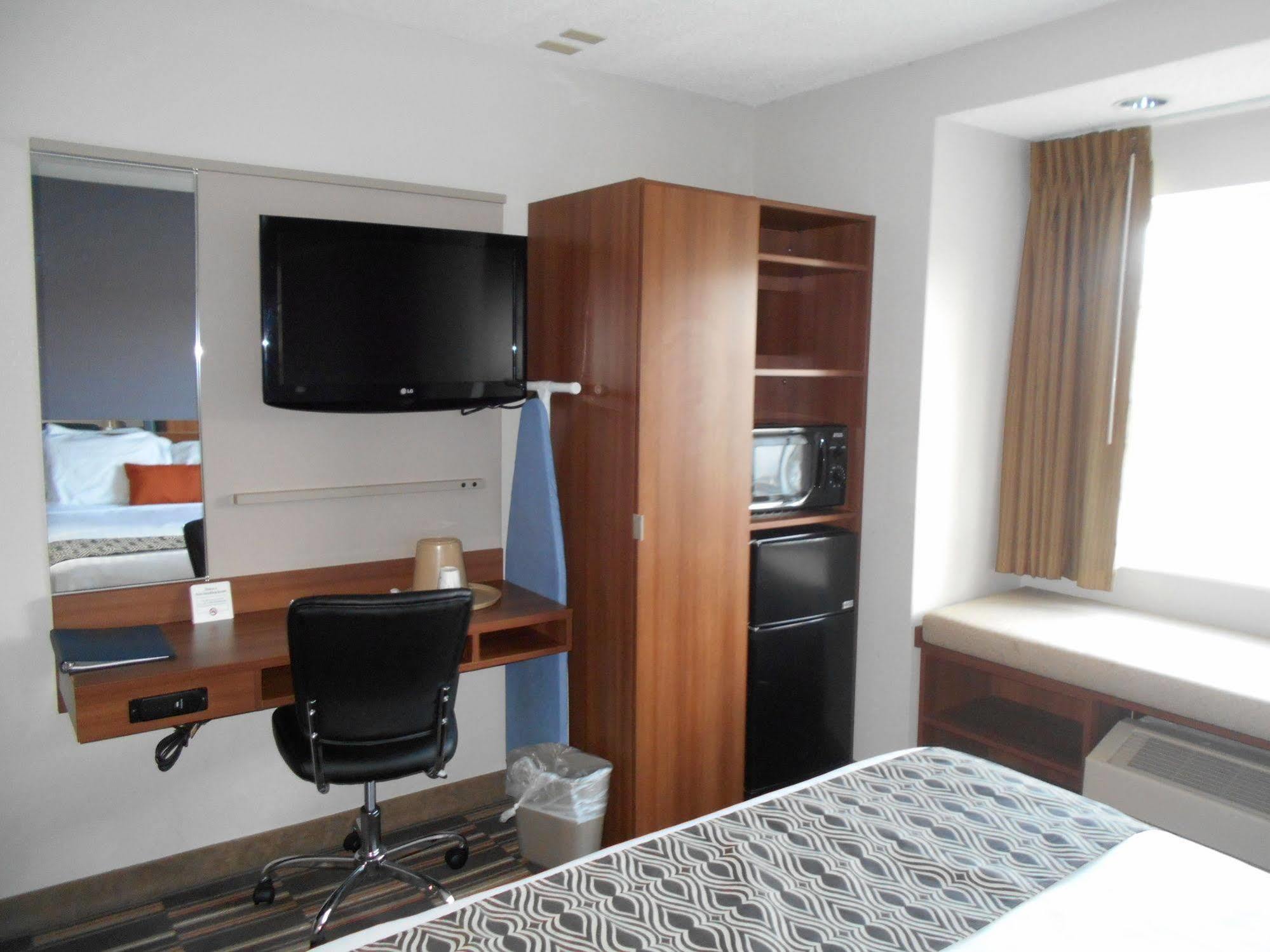 לייתם Microtel Inn By Wyndham - Albany Airport מראה חיצוני תמונה